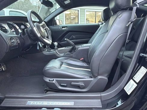 Used 2013 Ford Mustang GT Premium w/ Comfort Pkg image 20