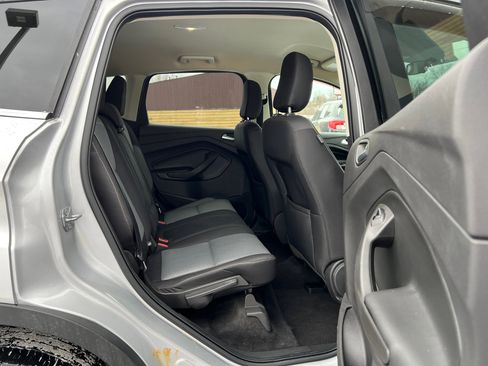 Used 2018 Ford Escape SE image 36