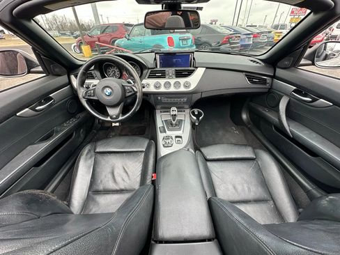 Used 2014 BMW Z4 sDrive28i image 3