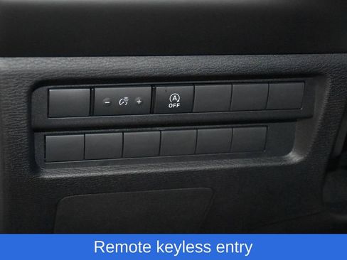 New 2026 Mitsubishi Outlander ES image 9