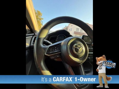 Used 2018 MAZDA MAZDA3 Sport image 41