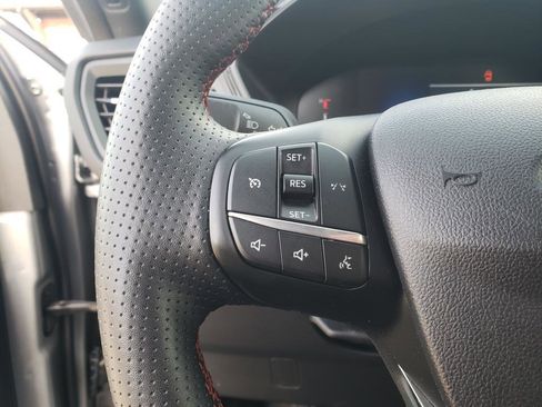 Used 2024 Ford Escape ST-Line image 33