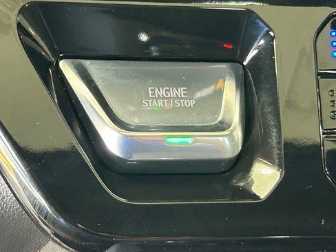 Used 2025 GMC Sierra 1500 AT4 w/ AT4 Premium Package image 48