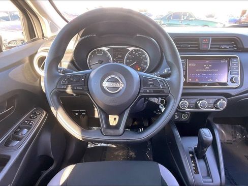 Used 2025 Nissan Versa S w/ Trunk Package image 5