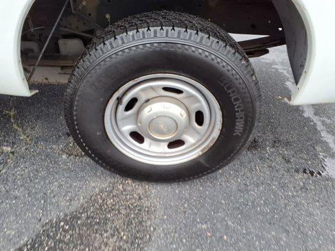 Used 2012 Ford F250 XL w/ PWR Equipment Group image 15