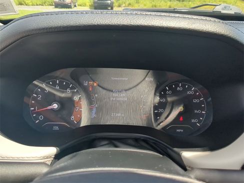 Used 2022 Jeep Compass Limited image 17