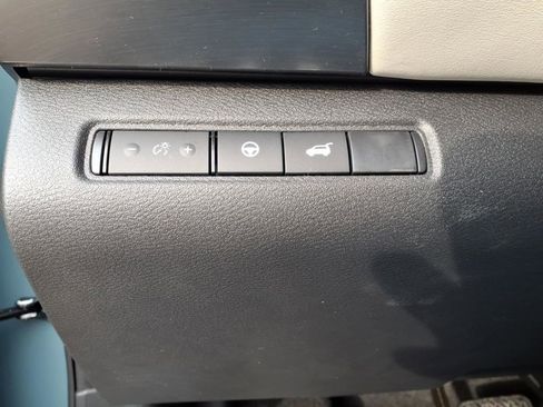 New 2026 Nissan Pathfinder SL image 18