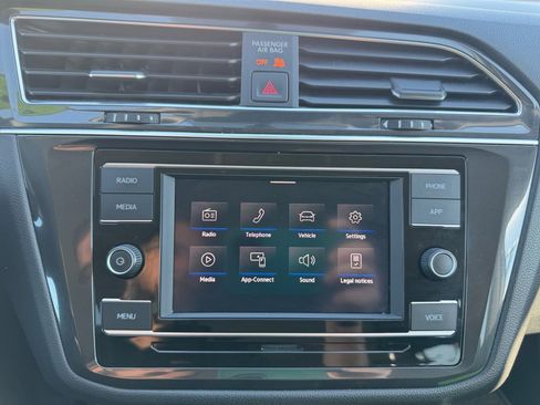 Used 2023 Volkswagen Tiguan S image 20