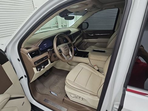 Certified 2023 GMC Yukon XL Denali w/ Denali Reserve Package RWD image 11
