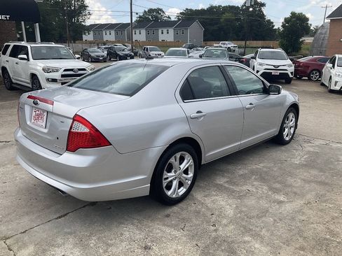 Used 2012 Ford Fusion SE FWD image 3