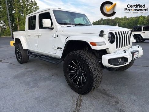Used 2021 Jeep Gladiator Overland AWD/4WD image 2
