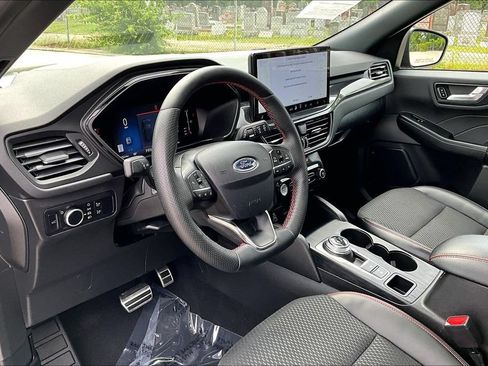 Used 2024 Ford Escape ST-Line w/ Tech Pack #1 AWD/4WD image 13