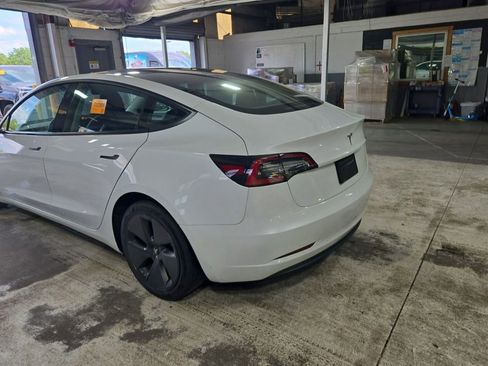 Used 2023 Tesla Model 3 Standard Range RWD image 4