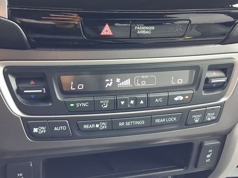 Used 2018 Honda Pilot EX-L image 17
