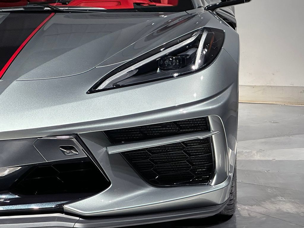 Used 2024 Chevrolet Corvette Stingray Premium Cpe w/ Z51 Performance Package RWD image 4