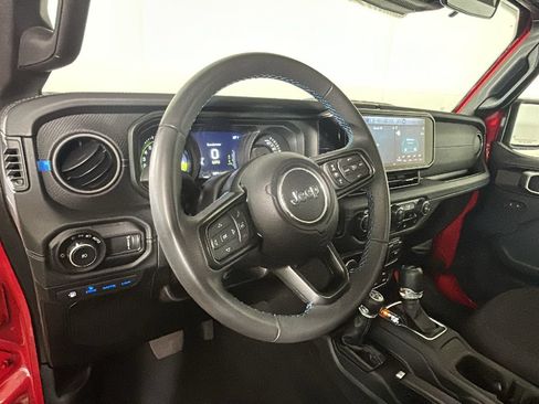 Used 2024 Jeep Wrangler Unlimited Rubicon 4xe AWD/4WD image 16