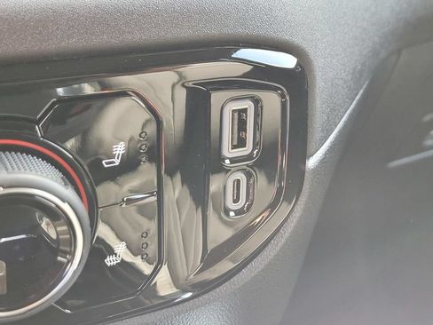 New 2026 Chevrolet Silverado 1500 RST w/ Rally Edition AWD/4WD image 16