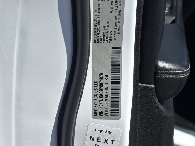 Used 2023 Jeep Grand Cherokee L Laredo AWD/4WD image 34