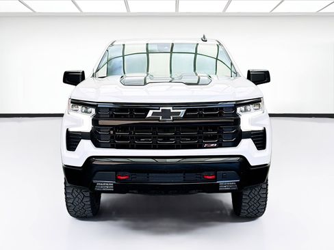 Used 2023 Chevrolet Silverado 1500 LT Trail Boss image 2