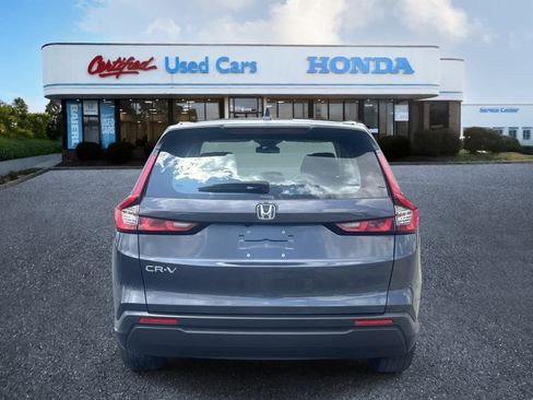 Used 2023 Honda CR-V LX image 4