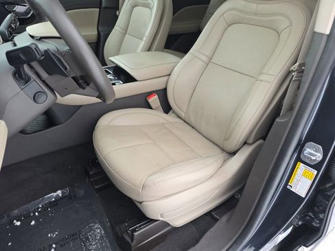 Used 2023 Lincoln Aviator Reserve w/ Elements Package Plus image 19