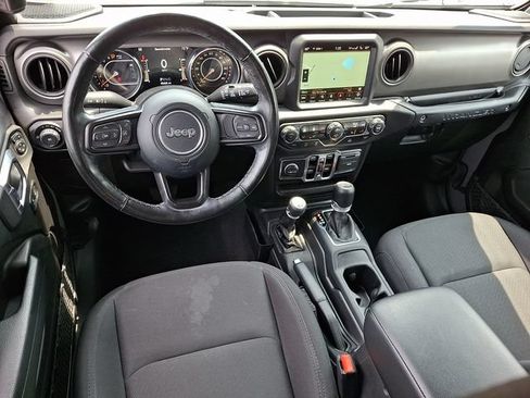 Used 2022 Jeep Wrangler Unlimited Sport w/ Sun And Sound Package AWD/4WD image 2