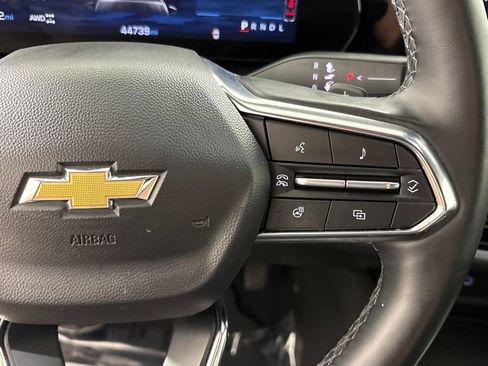Used 2025 Chevrolet Equinox LT AWD/4WD image 29