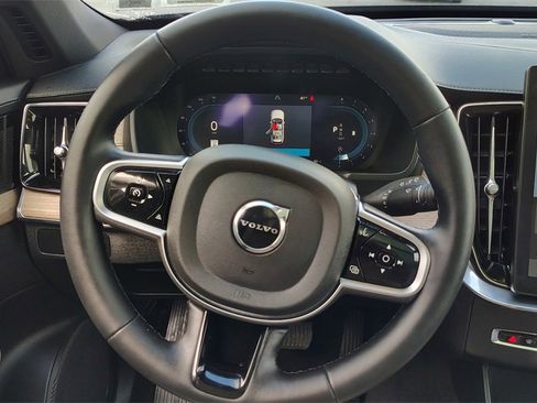 Certified 2025 Volvo XC90 B6 Plus image 13