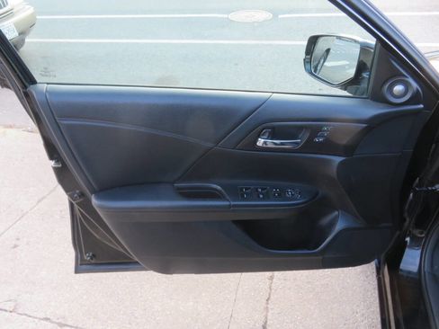 Used 2014 Honda Accord EX-L image 27