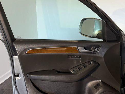 Used 2011 Audi Q5 3.2 Premium Plus image 12