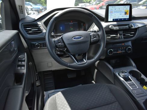 Used 2024 Ford Escape Active AWD/4WD image 18