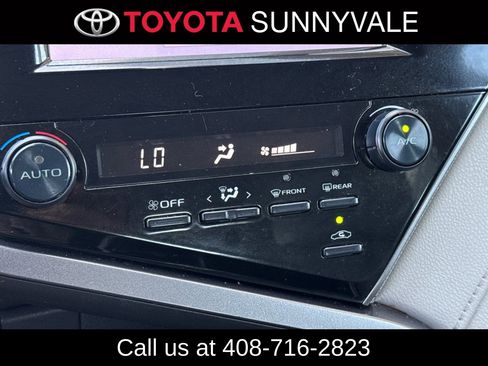 Used 2019 Toyota Camry SE FWD image 24