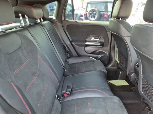 Used 2021 Mercedes-Benz GLA 250 image 29