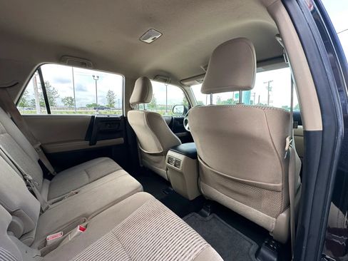 Used 2013 Toyota 4Runner SR5 AWD/4WD image 17