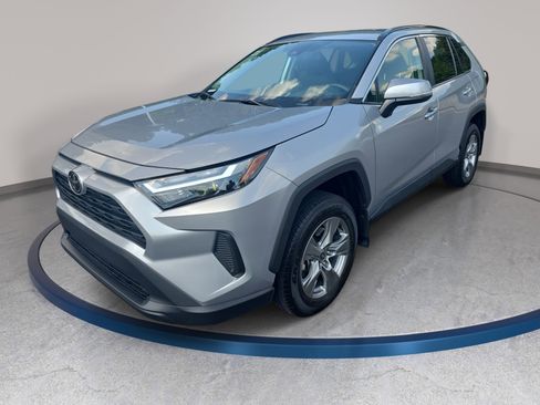 Used 2024 Toyota RAV4 XLE FWD image 1