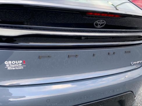 Used 2026 Toyota Prius Plug-In Hybrid FWD image 52