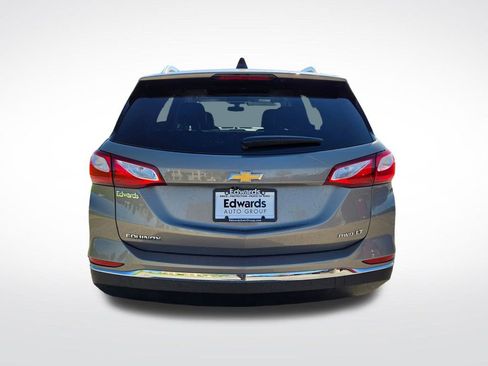 Used 2018 Chevrolet Equinox LT w/ Sun & Infotainment Package AWD/4WD image 4