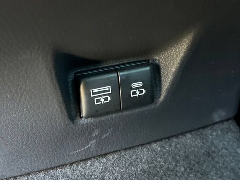Used 2026 Toyota Camry SE w/ Multimedia Upgrade Package FWD image 22