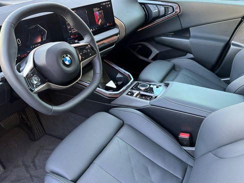 Used 2025 BMW X3 xDrive30i w/ Premium Package image 11