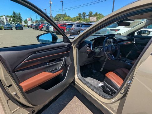 Used 2025 MAZDA CX-50 Meridian Edition w/ Apex Package AWD/4WD image 17