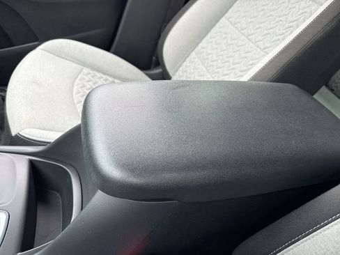 Used 2024 Chevrolet Equinox LS w/ Midnight Edition FWD image 21