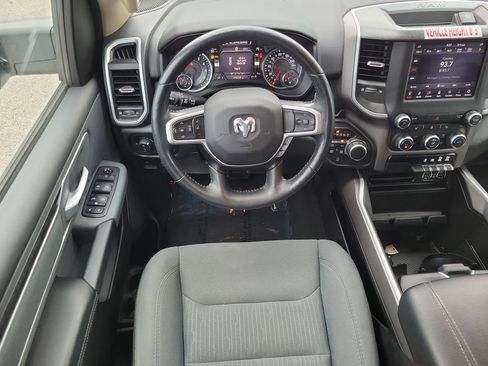 Used 2020 RAM 1500 Big Horn AWD/4WD image 13