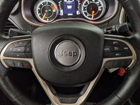 Used 2016 Jeep Cherokee Sport w/ Trailer Tow Group FWD image 10