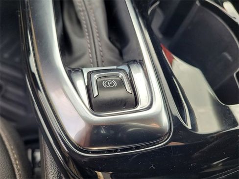 Used 2024 Chevrolet Trax ACTIV w/ Sunroof Package image 24