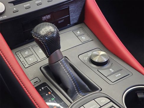 Used 2016 Lexus RC F image 21
