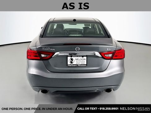 Used 2016 Nissan Maxima 3.5 SL w/ Interior Lighting Package FWD image 6