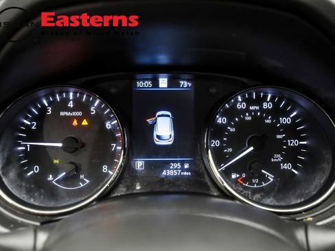 Used 2022 Nissan Rogue Sport SL w/ Premium Package image 23