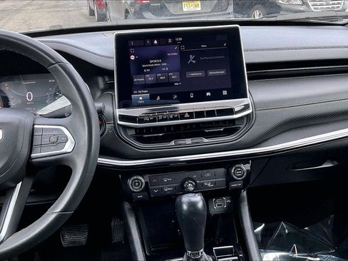 Used 2022 Jeep Compass Altitude image 6