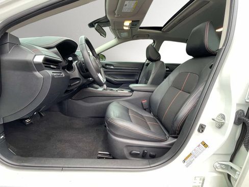 Used 2020 Nissan Altima 2.5 SR w/ Premium Package FWD image 15