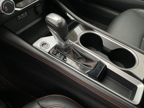 Used 2025 Nissan Altima 2.5 SR image 32